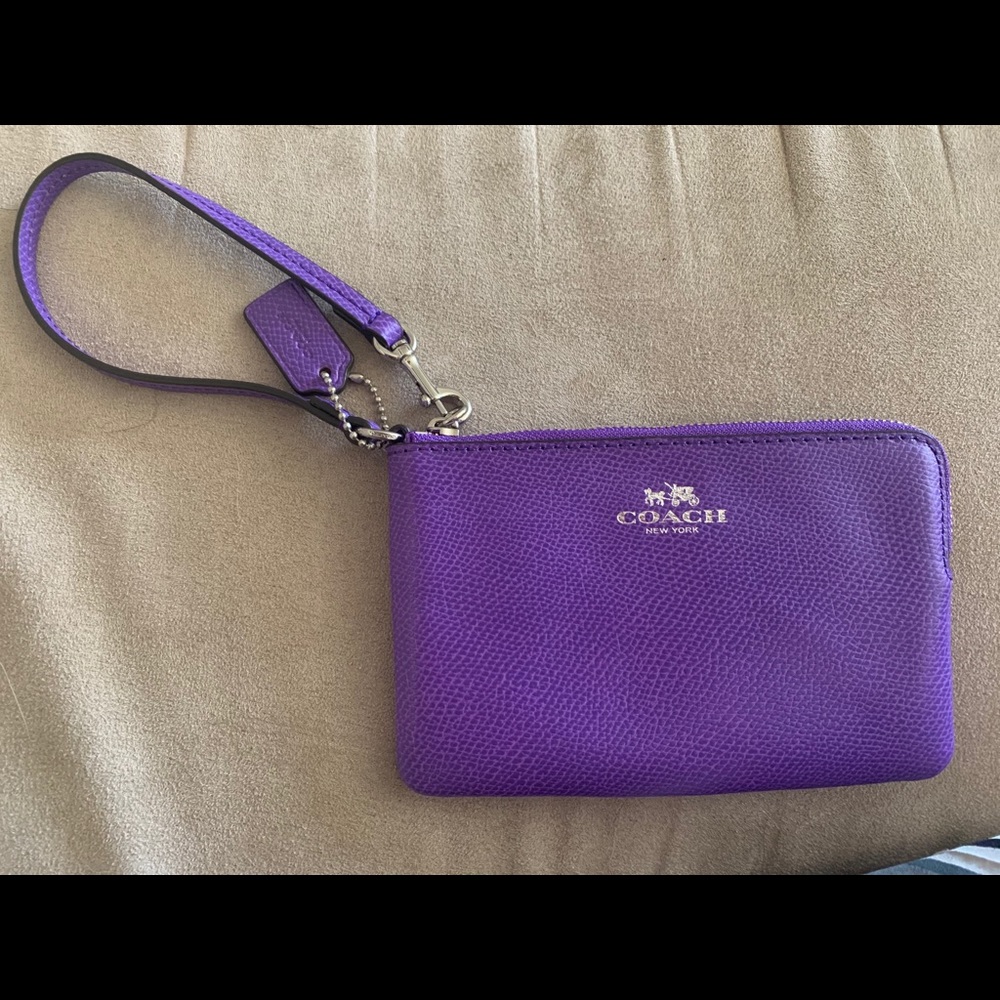 Coach wristlet/credit card holder/coin purse
